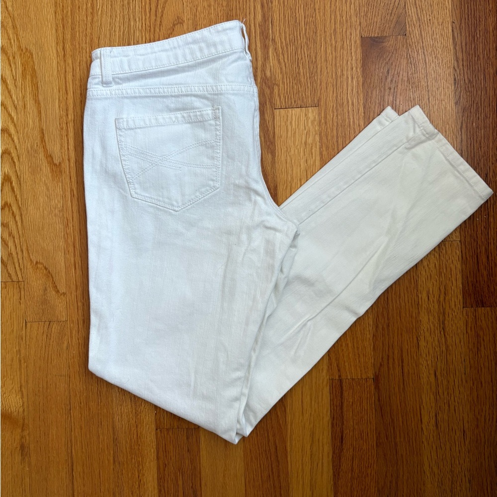 Aeropostale Women's White Straight Leg Jeans